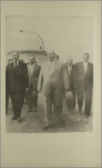 Ընկեր Ն. Ս. Խրուշչովը Բյուրականում